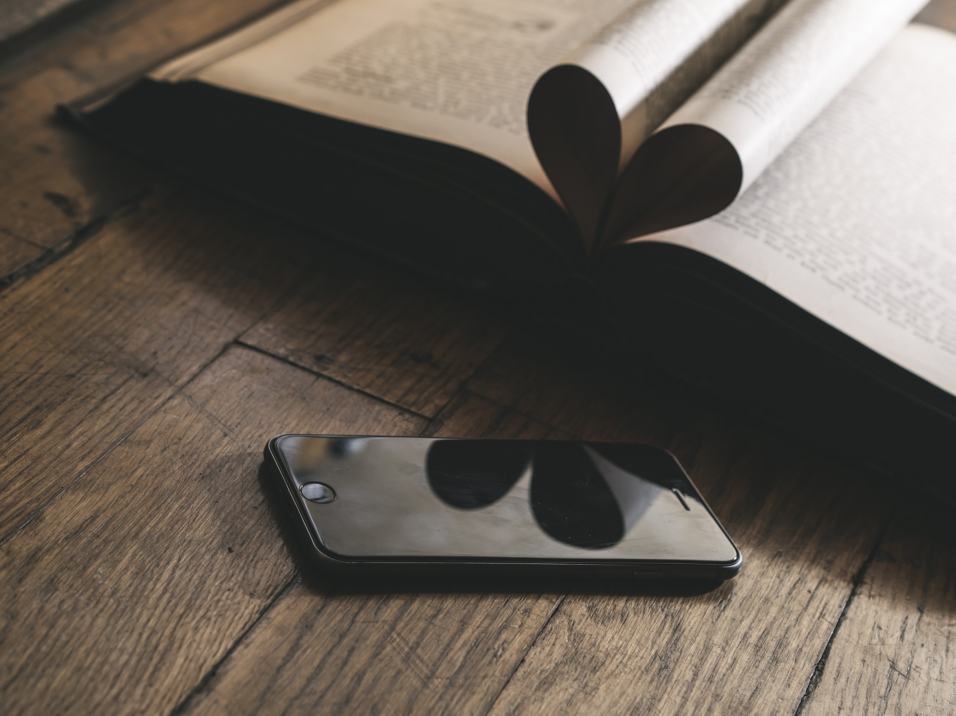 Defining digital literature
